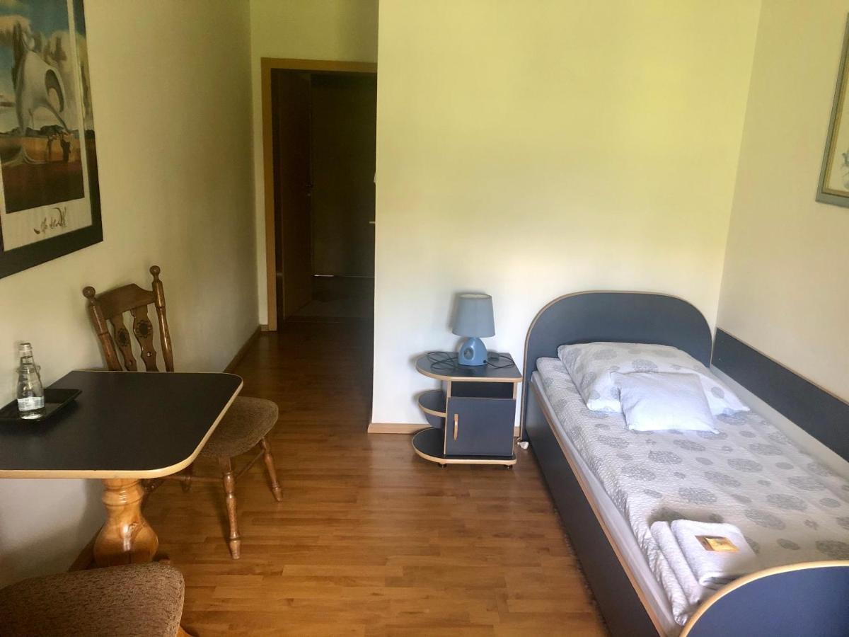 Hotel Zameczek Radomsko Extérieur photo